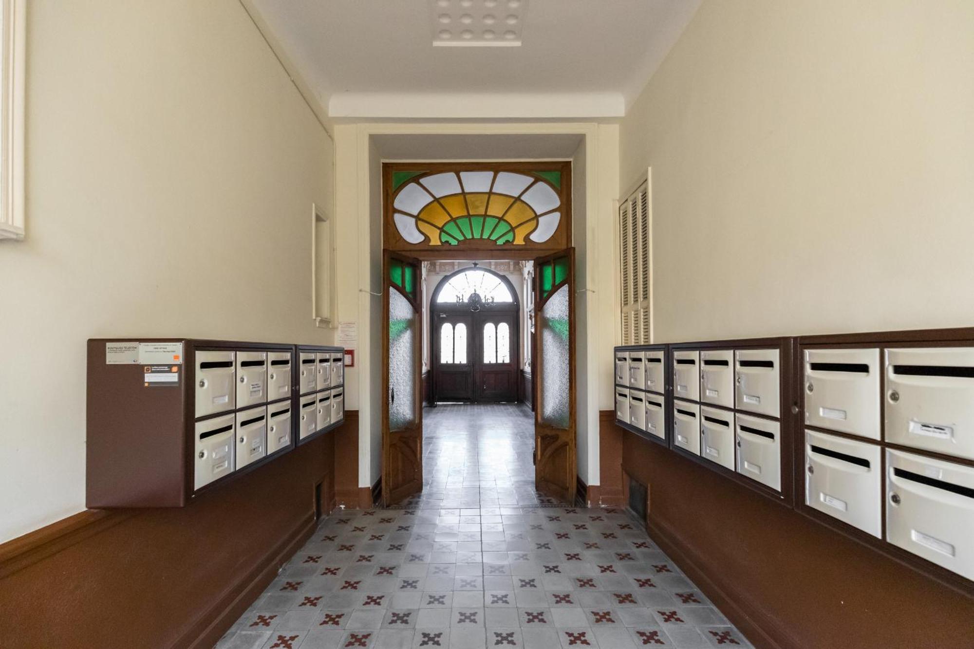 Refined & Cozy 1 Bedroom Downtown نيس المظهر الخارجي الصورة